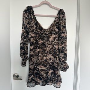 Dress Forum Paisley Long Sleeve Dress with Ruffled Hem NWT